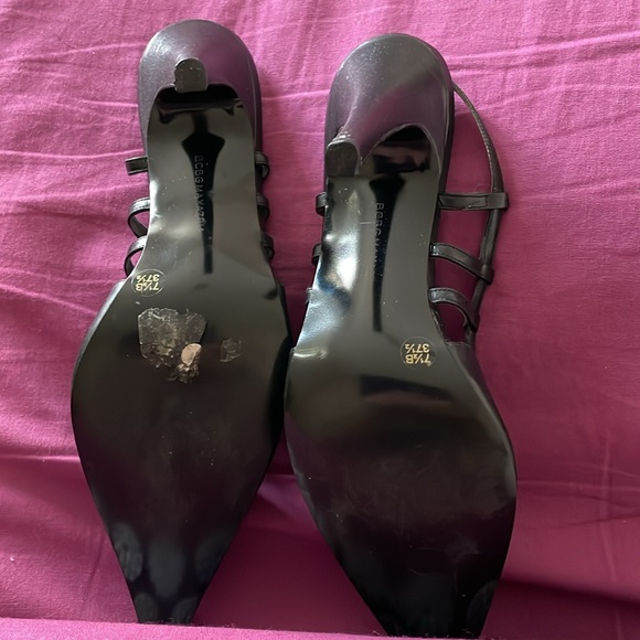 BCBG HEEL - Picture 3 of 5